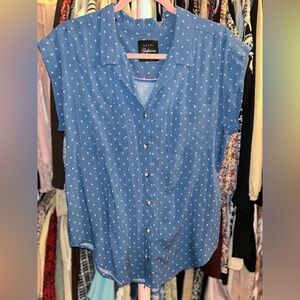 Jachs Girlfriend Blue Floral Print Button Down Shortsleeves